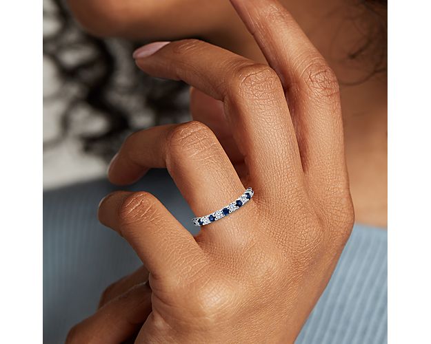 Luna Sapphire And Diamond Anniversary Ring In 14k White Gold (2.1 Mm) - Shryne Diamanti & Co.