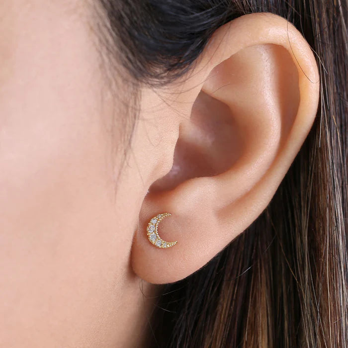 Solid 14K Yellow Gold Crescent Moon Clear Lab Diamonds Stud Earrings - Shryne Diamanti & Co.