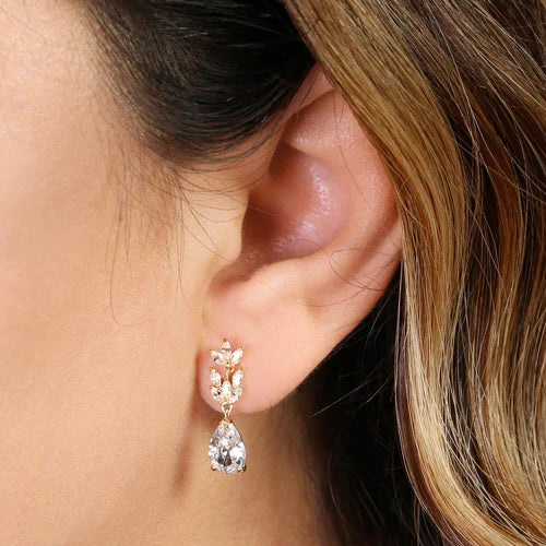 Solid 14K Yellow Gold Classy Dangle Lab Diamonds Earrings - Shryne Diamanti & Co.